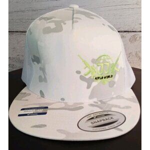 Yupoong Multicam Alpine Rifle World Hat Cap White Gray Silver Camo Mesh Back Men